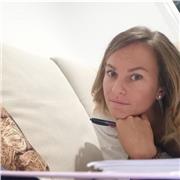 Laureata in Filosofia offre lezioni private della materia con la possibilità di estendere l insegnamento alle materie letterarie